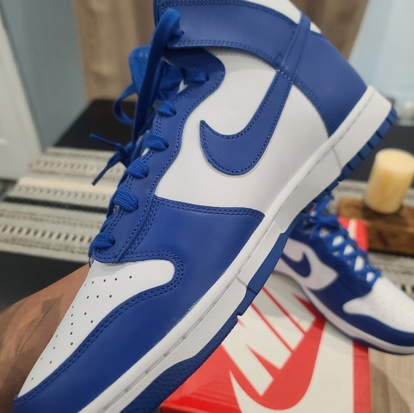 Nike Dunk - Picture 2 of 4